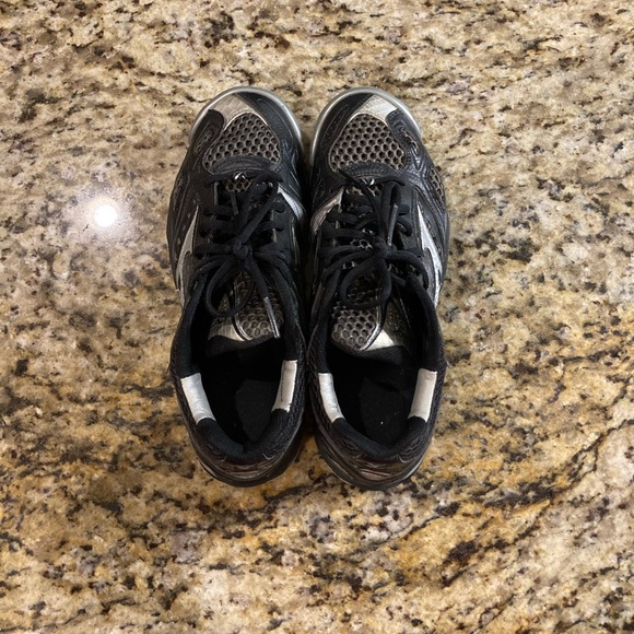 Mizuno Wave Tornado 6 XG VS-1 Black Volleyball Court Shoes, Size 9.5 - Picture 11 of 12